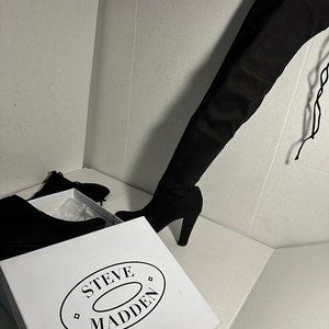 SOFT BLACK SUEDE SIZE 10 OVER KNEE BOOT BY STEVE MADDEN